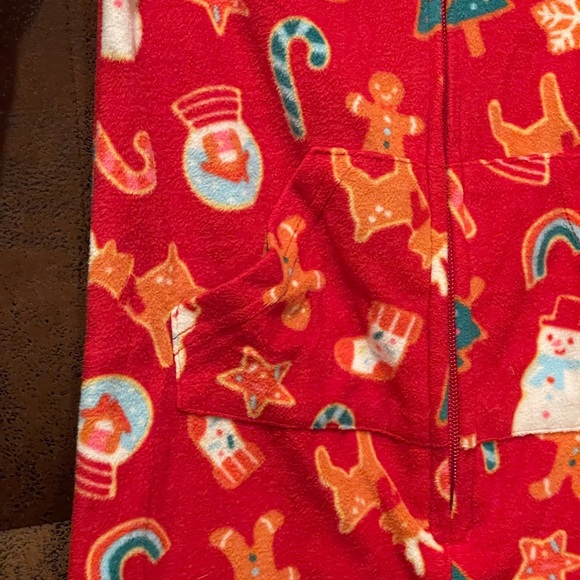 4T Cat&Jack Fleece Christmas PJ’s (unisex) - Picture 3 of 4